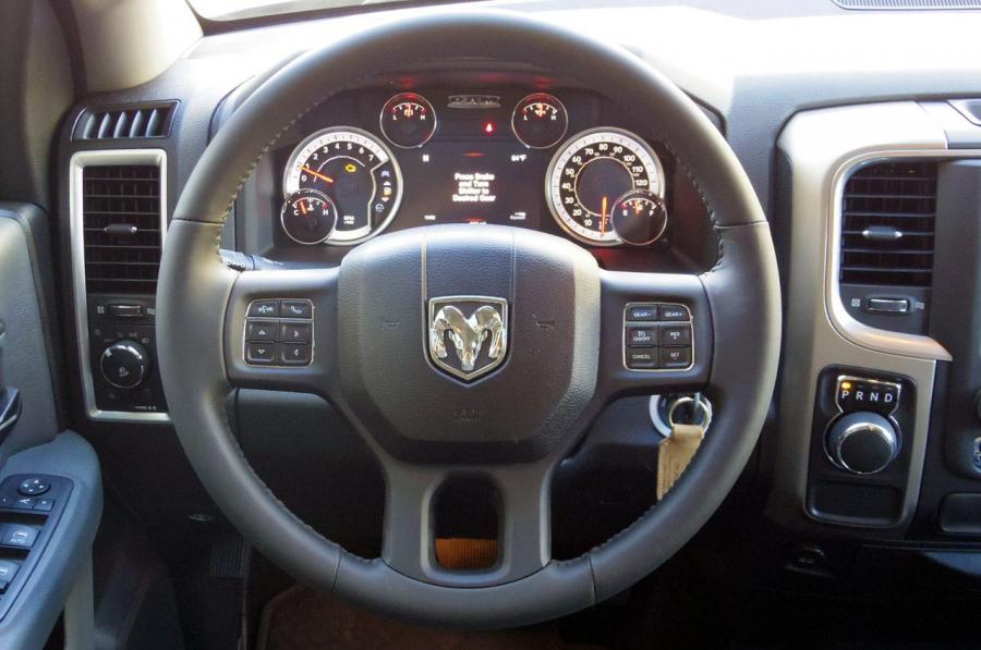  Dodge Ram 1500 2013 года  (фото 80 из 106)